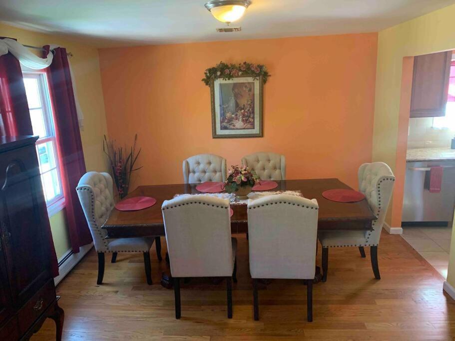 Family 3-Bedroom Home Elizabeth Luaran gambar